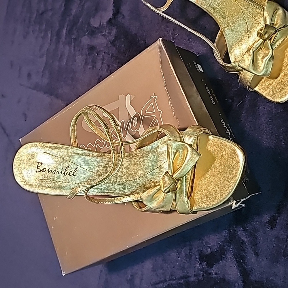 Gold dress shoes